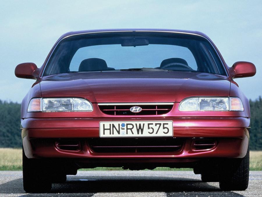  Hyundai Sonata 1993 года  (фото 7 из 8)
